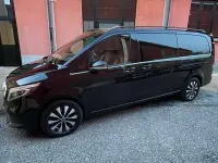 Usata Mercedes V300 Exclusive 237 CV (174 kW) 2022 Nero Monovolume
