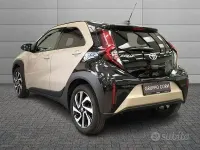 Usata Toyota Aygo X Trend 72 CV (52 kW) 2025 Grigio SUV