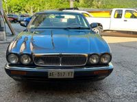 Usata Jaguar XJ6 211 CV (155 kW) 1995 Grigio Berlina