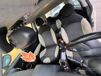 Usata Mini Cooper D 2009 Bianco Utilitaria