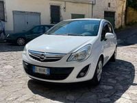 Usata Opel Corsa 85 CV (62 kW) 2012 Bianco Utilitaria