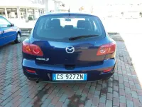 Usata Mazda 3 Dynamic 105 CV (77 kW) 2005 Blu/azzurro Berlina