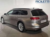Usata VW Passat Business 120 CV (88 kW) 2017 Argento Station wagon