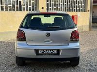 Usata VW Polo Trendline 64 CV (47 kW) 2007 Argento Utilitaria