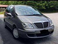 Usata Lancia Phedra 128 CV (94 kW) 2006 Grigio Monovolume