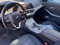 Usata BMW 318 150 CV (110 kW) 2021 Verde Station wagon