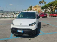 Usata Toyota Proace City City 102 CV (75 kW) 2024 Bianco Monovolume