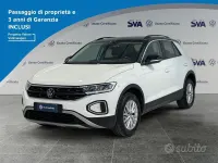 Usata VW T-Roc Life 110 CV (80 kW) 2023 Pure white / tetto nero pastel SUV