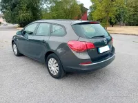Usata Opel Astra Cosmo 110 CV (80 kW) 2014 Grigio Station wagon