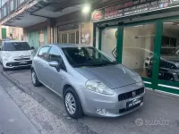 Usata Fiat Grande Punto Dynamic 75 CV (55 kW) 2007 Grigio Utilitaria