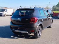 Usata Dacia Sandero Stepway 90 CV (66 kW) 2017 Marrone Berlina