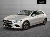 Usata Mercedes A180 Advanced 116 CV (85 kW) 2023 Argento iridio Berlina