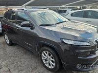 Usata Jeep Cherokee Limited 140 CV (102 kW) 2015 Grigio SUV