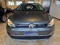 Usata VW Golf VII 131 CV (96 kW) 2019 Gray Berlina