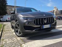 Usata Maserati Levante 250 CV (183 kW) 2018 Grigio SUV