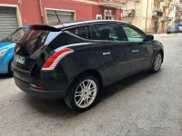 Usata Lancia Delta 120 CV (88 kW) 2009 Utilitaria