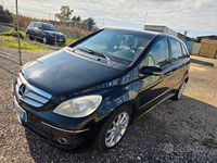Usata Mercedes B200 108 CV (79 kW) 2007 Nero Monovolume