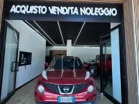 Usata Nissan Juke Tekna 110 CV (80 kW) 2011 Rosso SUV