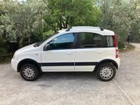 Begagnad Fiat Panda 4x4 69 HK (50 kW) 2011 Vit Halvkombi