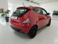 Gebraucht Lancia Ypsilon Gold 69 PS (50 kW) 2022 Rot Kleinwagen