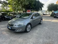 Usata Opel Astra Cosmo 125 CV (91 kW) 2010 Grigio Berlina
