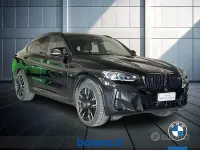 Usata BMW X4 Efficient Dynamics 340 CV (250 kW) 2024 Black sapphire metallizzato SUV