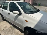 Usata Fiat Punto 63 CV (46 kW) 1996 Bianco Berlina