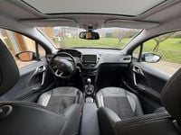 Usata Peugeot 2008 Allure 114 CV (83 kW) 2017 SUV