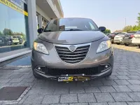 Usata Lancia Ypsilon Gold 69 CV (50 kW) 2014 Grigio Utilitaria
