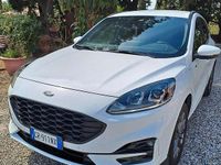 Usata Ford Kuga ST-Line 243 CV (178 kW) 2024 Bianco SUV
