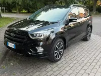 Usata Ford Kuga ST-Line 120 CV (88 kW) 2019 Nero SUV
