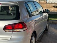 Usata VW Golf VI 140 CV (102 kW) 2010 Grigio Utilitaria