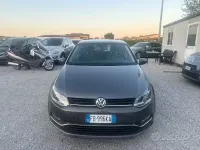 Usata VW Polo Trendline 75 CV (55 kW) 2015 Grigio Berlina