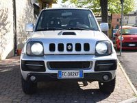 Usata Suzuki Jimny 86 CV (63 kW) 2010 Argento SUV