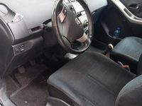 Usata Toyota Yaris 65 CV (47 kW) 2007 Nero Utilitaria