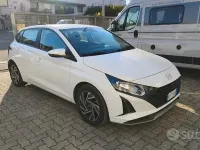 Usata Hyundai i20 78 CV (57 kW) 2024 Bianco Utilitaria