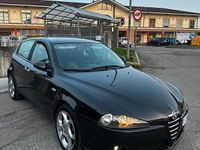 Usata Alfa Romeo 147 120 CV (88 kW) 2006 Nero Utilitaria