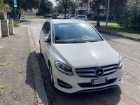 Usata Mercedes B160 Business 90 CV (66 kW) 2017 Monovolume