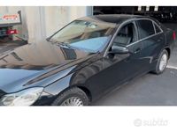 Usata Mercedes E200 184 CV (135 kW) 2015 Nero Berlina