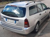 Usata Ford Focus 100 CV (73 kW) 2002 Grigio Station wagon