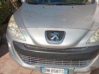 Usata Peugeot 2008 2008 Grigio SUV