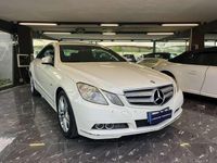Usado Mercedes E220 170 CV (125 kW) 2013 Blanco Coupe