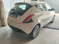 Usata Lancia Ypsilon S 95 CV (69 kW) 2012 Bianco Utilitaria