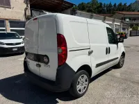 Usado Fiat Doblò Easy 95 HP (69 kW) 2021 Branco Monovolume