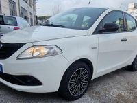 Usata Lancia Ypsilon Platinum 69 CV (50 kW) 2018 Beige Utilitaria