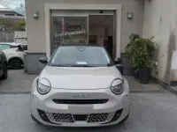 Nouvelle Fiat 600 Pop 101 ch (74 kW) 2026 Vari colori SUV