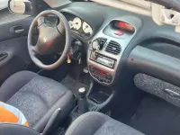Usata Peugeot 206 CC 109 CV (80 kW) 2004 Argento Cabrio