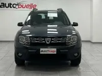 Usata Dacia Duster Lauréate 109 CV (80 kW) 2016 Grigio SUV