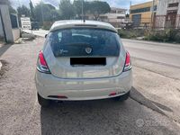 Usata Lancia Ypsilon 69 CV (50 kW) 2017 Bianco Utilitaria