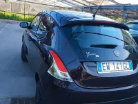 Usata Lancia Ypsilon 85 CV (62 kW) 2014 Viola Utilitaria